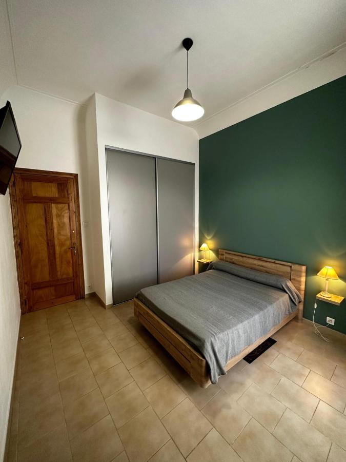 Appartement 4 A 8 Personnes, Spacieux De Standing Classe 4 Etoiles Nîmes Eksteriør billede