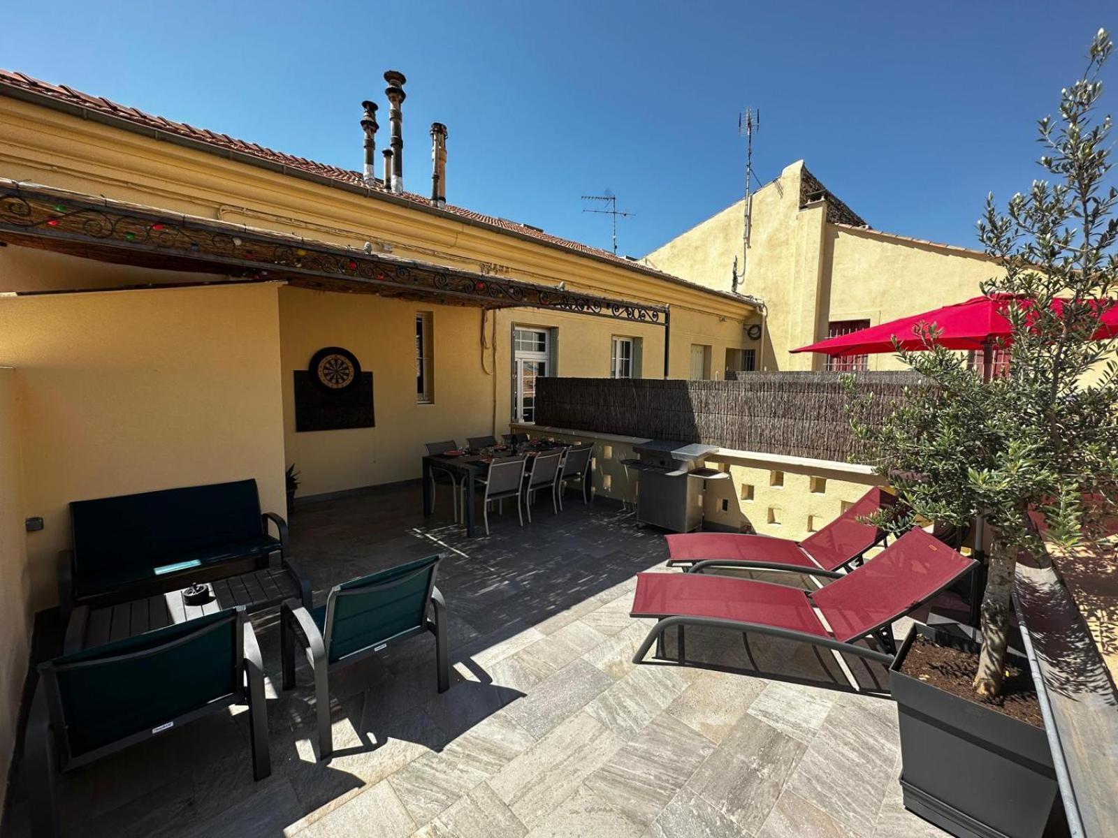Appartement 4 A 8 Personnes, Spacieux De Standing Classe 4 Etoiles Nîmes Eksteriør billede